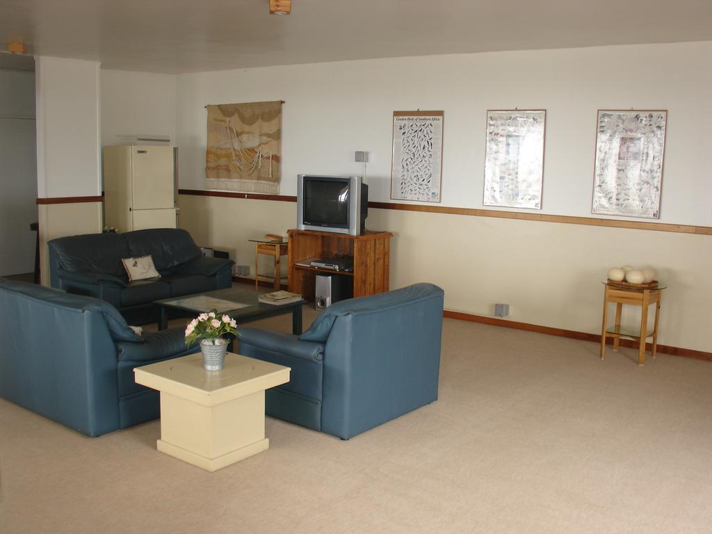 On The Bay Guesthouse Kruisfontein Exterior foto