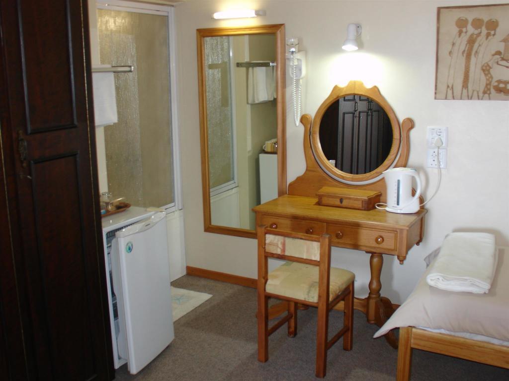 On The Bay Guesthouse Kruisfontein Zimmer foto