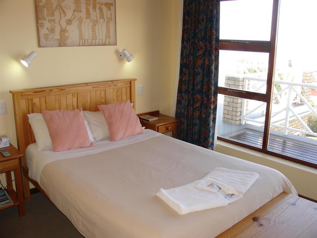 On The Bay Guesthouse Kruisfontein Zimmer foto