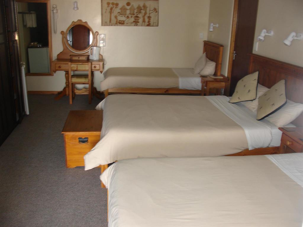 On The Bay Guesthouse Kruisfontein Zimmer foto